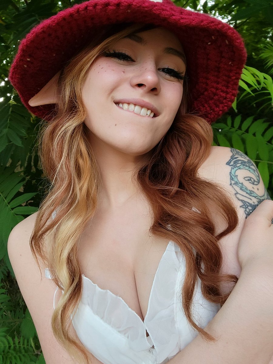 MushroomNymph's tweet photo. Have you ever played heroes of might and magic 3? ⚔️
I'm going to be dropping a heroes gameplay video later this week! 🥰 https://t.co/0xmwVs8vKe