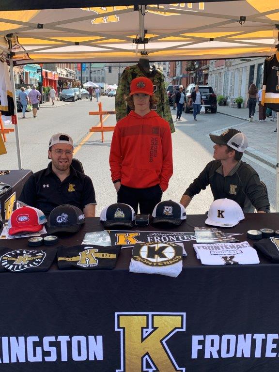okwriteco's tweet photo. Rick and #okwrite were out and about this weekend at the Fall Princess Street Promenade in Kingston, Ontario. With over 100 stores and restaurants participating, it has never been so fun to #ShopLocal and #EatLocal. 

#kingstonontario #ygk #contentmarketing #downtownkingston https://t.co/AlFkOUFMFL