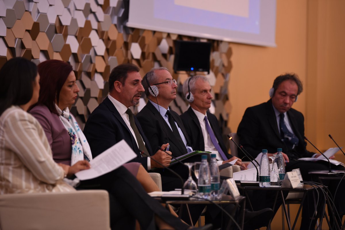 OSCEKosovo's tweet photo. Proud to support drafting and presenting 2022-2026 Strategy for Advancing the Rights of #Roma and #Ashkali Communities.
The document seeks to advance community rights, create opportunities by focusing on education, employment &amp; social welfare, health, housing, &amp; discrimination. https://t.co/DSm4NojEYe