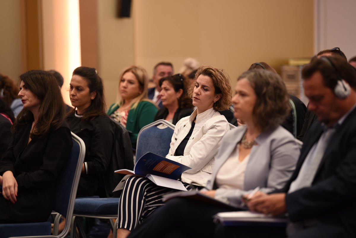 OSCEKosovo's tweet photo. Proud to support drafting and presenting 2022-2026 Strategy for Advancing the Rights of #Roma and #Ashkali Communities.
The document seeks to advance community rights, create opportunities by focusing on education, employment &amp; social welfare, health, housing, &amp; discrimination. https://t.co/DSm4NojEYe
