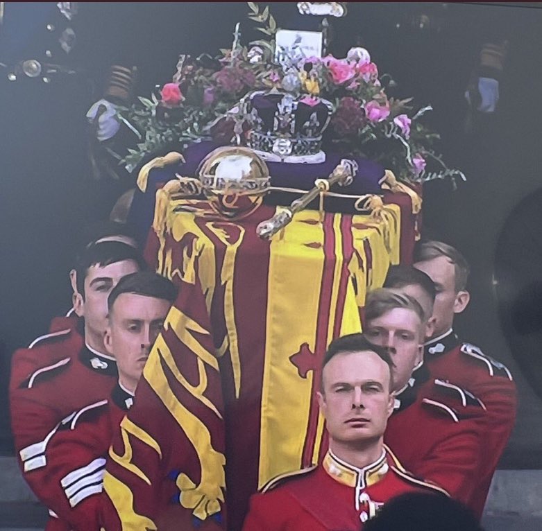 The unsung heroes of today. What an incredible job these 8 young soldiers did. Serving their Queen right up until the end. You should be so proud 🖤

My heart was in my mouth with every set of stairs you came to! #Pallbearers 

#QueenElizabethII #QueensFuneral #RIP