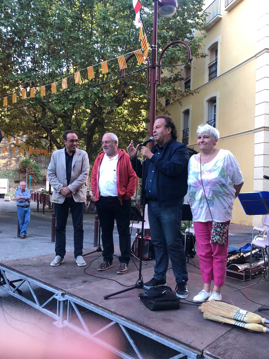 puigbertjosep's tweet photo. La trobada ha servit per donar a conèixer l'Alt Vallespir i reforçar els lligams entre catalans separats pels Pirineus però que formem una sola #Catalunya https://t.co/sEk8u8yLNd