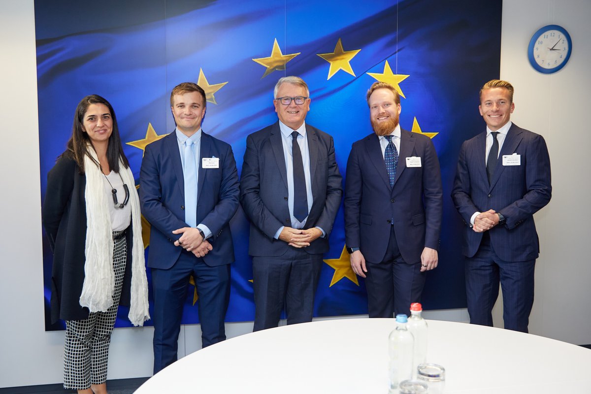 EC_AVService's tweet photo. 🇪🇺 Commissioner @NicolasSchmitEU receives @mikikuusi, Co-founder and CEO of @woltapp 📱

📸 More pictures: https://t.co/0183HB0SuA https://t.co/BJm1nWCVMs