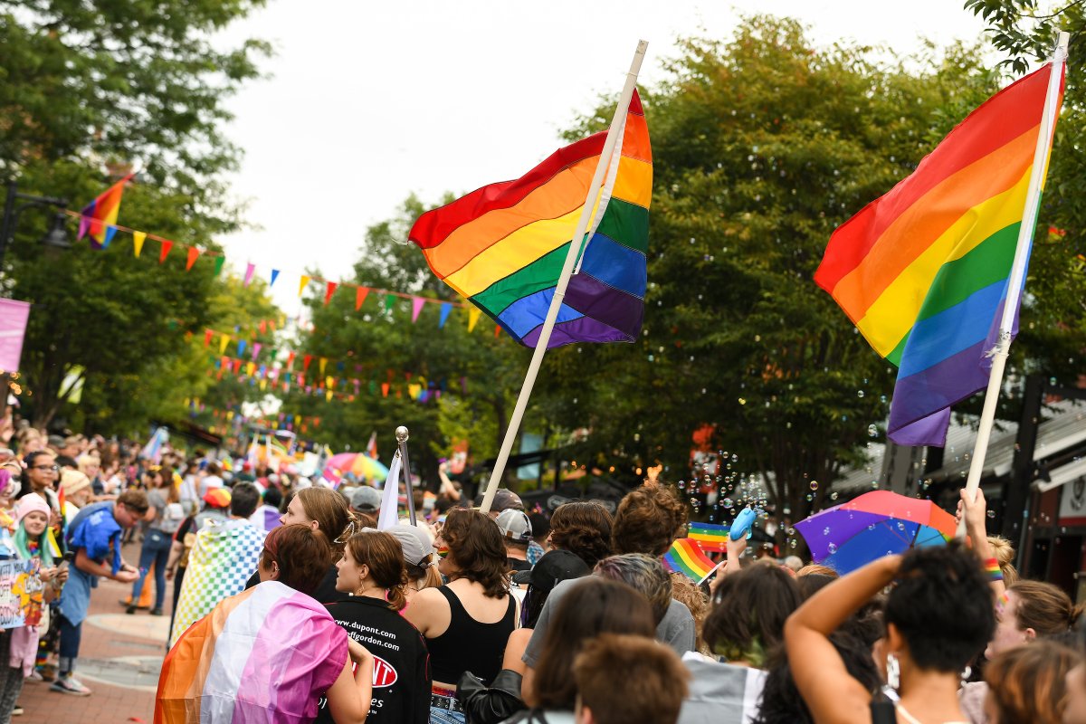 UVMLarnerMed's tweet photo. Happy Vermont Pride! Was wonderful to see so many #uvmlarnermed community members came out to cheer on and march in the Burlington Pride Parade &amp; Festival. #PrideVT22 #VTPride https://t.co/gOcWskIFkk