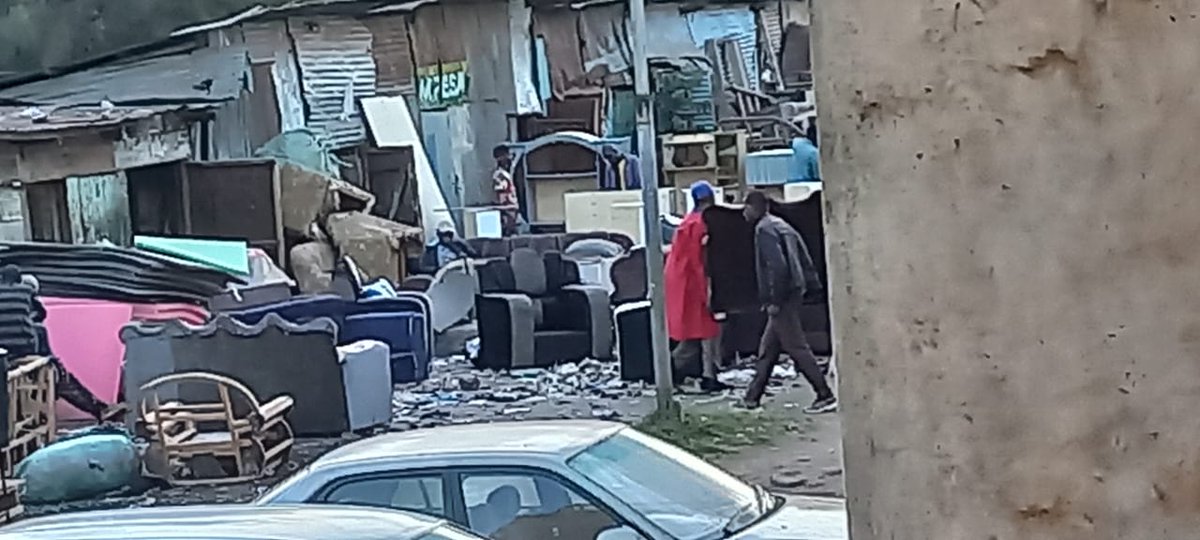 DarnDiscourse's tweet photo. Please Gov. @SakajaJohnson , would you kindly send your officers to Huruma Flats, City County Housing. Furniture makers have invaded the whole compounds. How can you help us. https://t.co/KN5GExZMmw