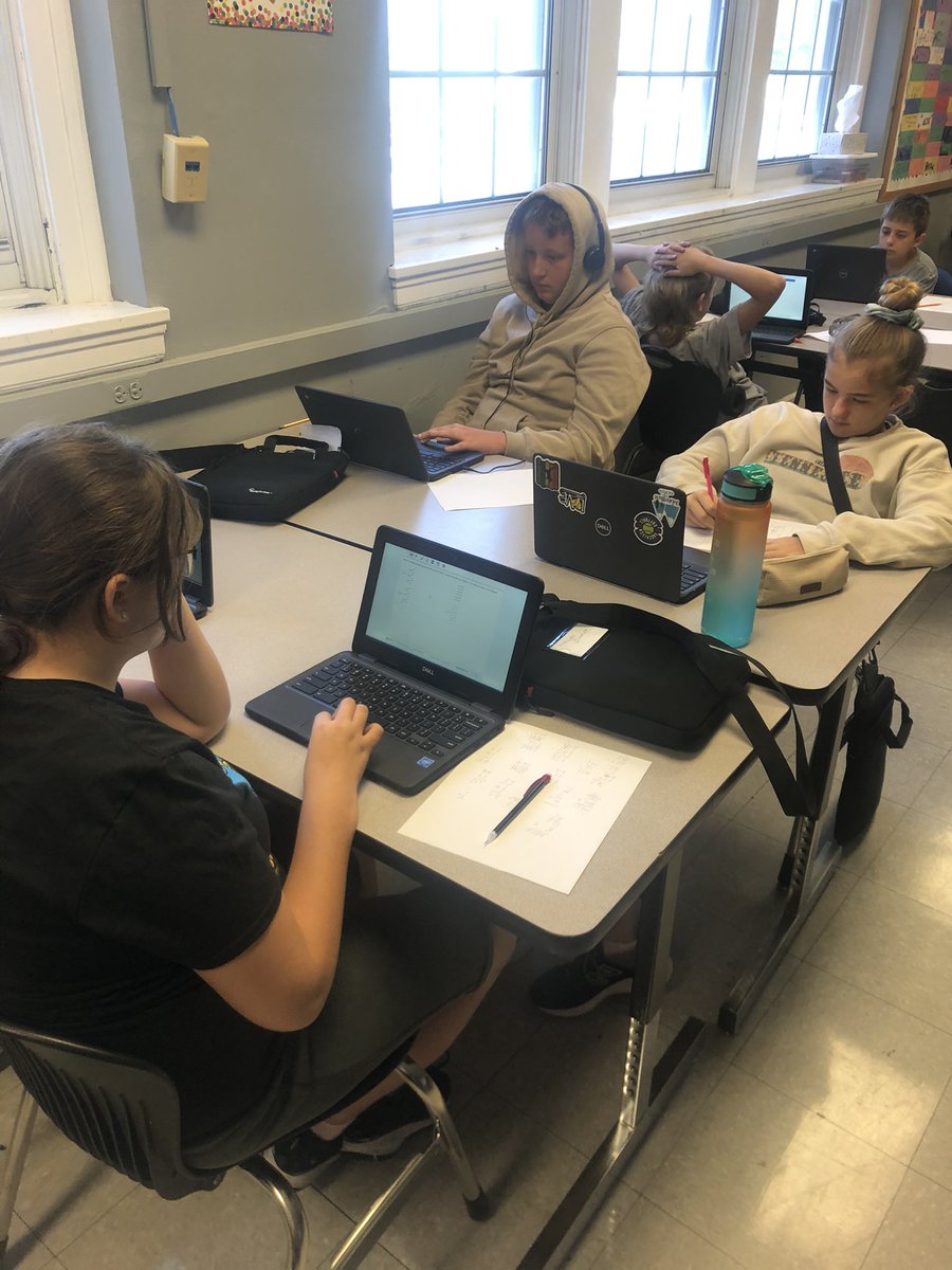 bayleenowlin's tweet photo. 6th graders are working hard on their math NWEA #fmsteach https://t.co/sdFzNDbakZ
