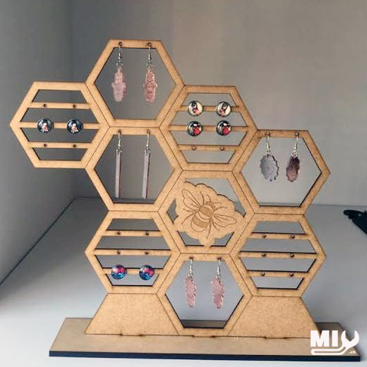 MIYMakerSpace's tweet photo. Des bijoux découpés au laser CNC ! Fabriquez des boucles d'oreilles, des pendentifs ou même des supports de bijoux dans notre boutique. Ils peuvent être en bois, en métal, en acrylique, etc. #Badog #CNC #Laser #Jewerly #craft #arts #bijoux #pendants #OAT22 #lsfcz #HRC51 https://t.co/79Q8mBtSRW