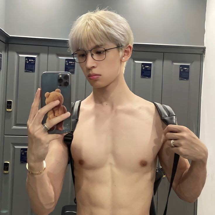 ㅤㅤ
ㅤㅤㅤㅤAhora en un rato me voy a cambiar
ㅤㅤㅤㅤpara ir otra vez a trabajar, ♡
ㅤㅤㅤㅤ