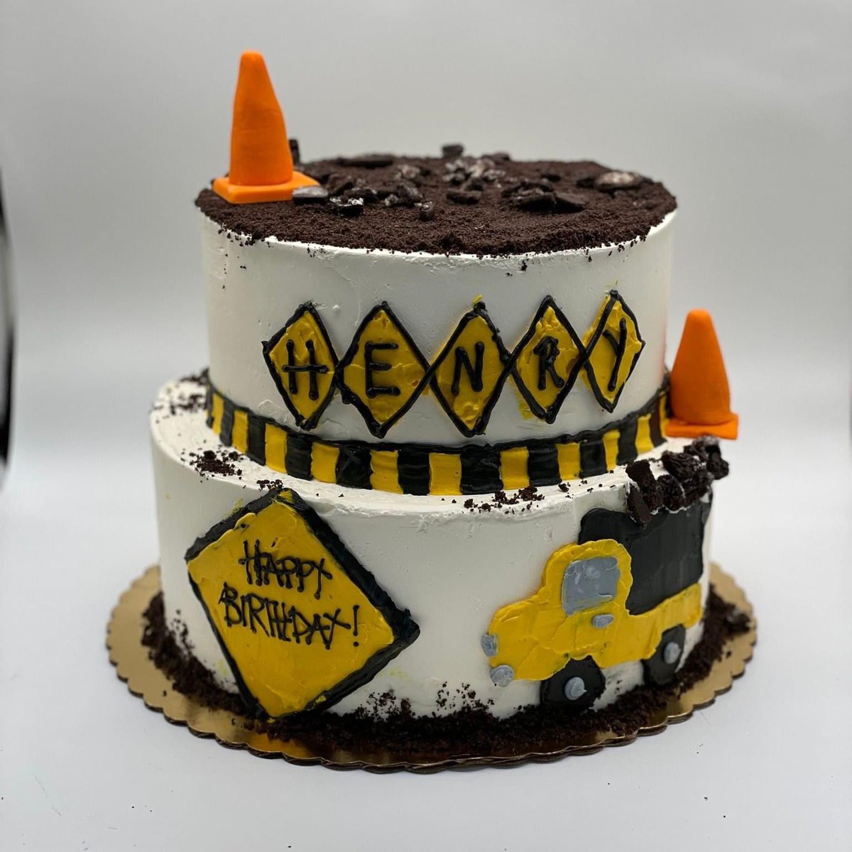 henryssweet's tweet photo. Cute, creative and delicious…give us a call for special occasion cakes! https://t.co/sxk6SYQkwQ