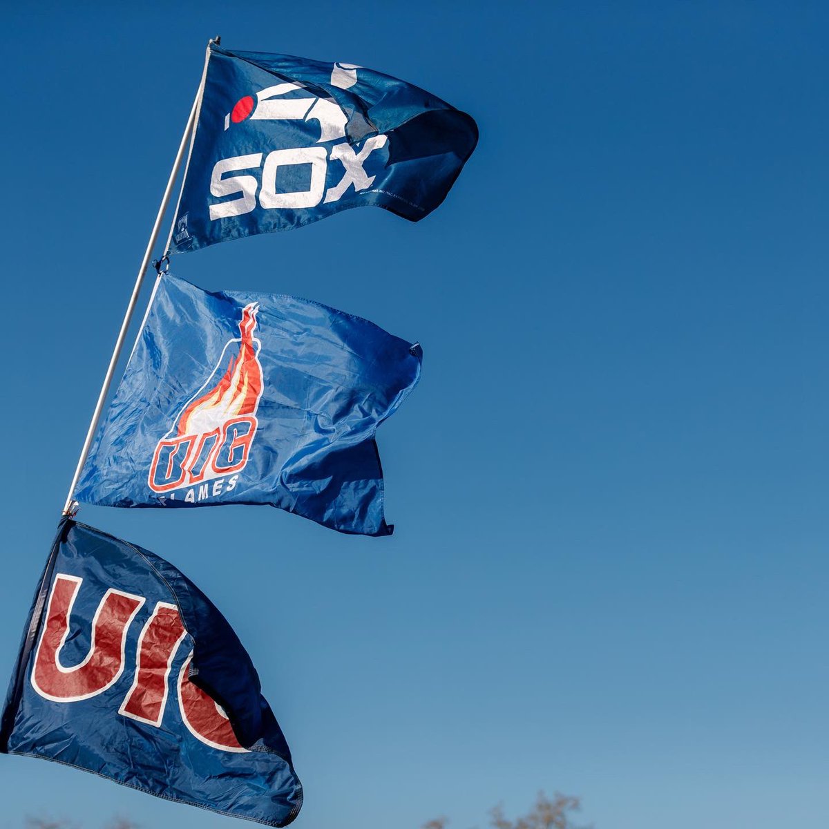 UIC Night with the Chicago White Sox!  Join us on Friday, September 23rd. Join us at our tailgate from 5pm to 7pm in Lot E. 

Tickets are $10! To purchase tickets visit: eventbrite.com/e/flames-in-th…