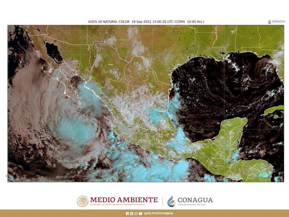 conagua_mx's tweet photo. #AvisoMeteorológico La #TormentaTropical #Madeline se desplaza frente a las costas de #Jalisco y #BajaCaliforniaSur.

Más infirmación en:
https://t.co/bpZX1ZCQuA https://t.co/eLWk57etGX