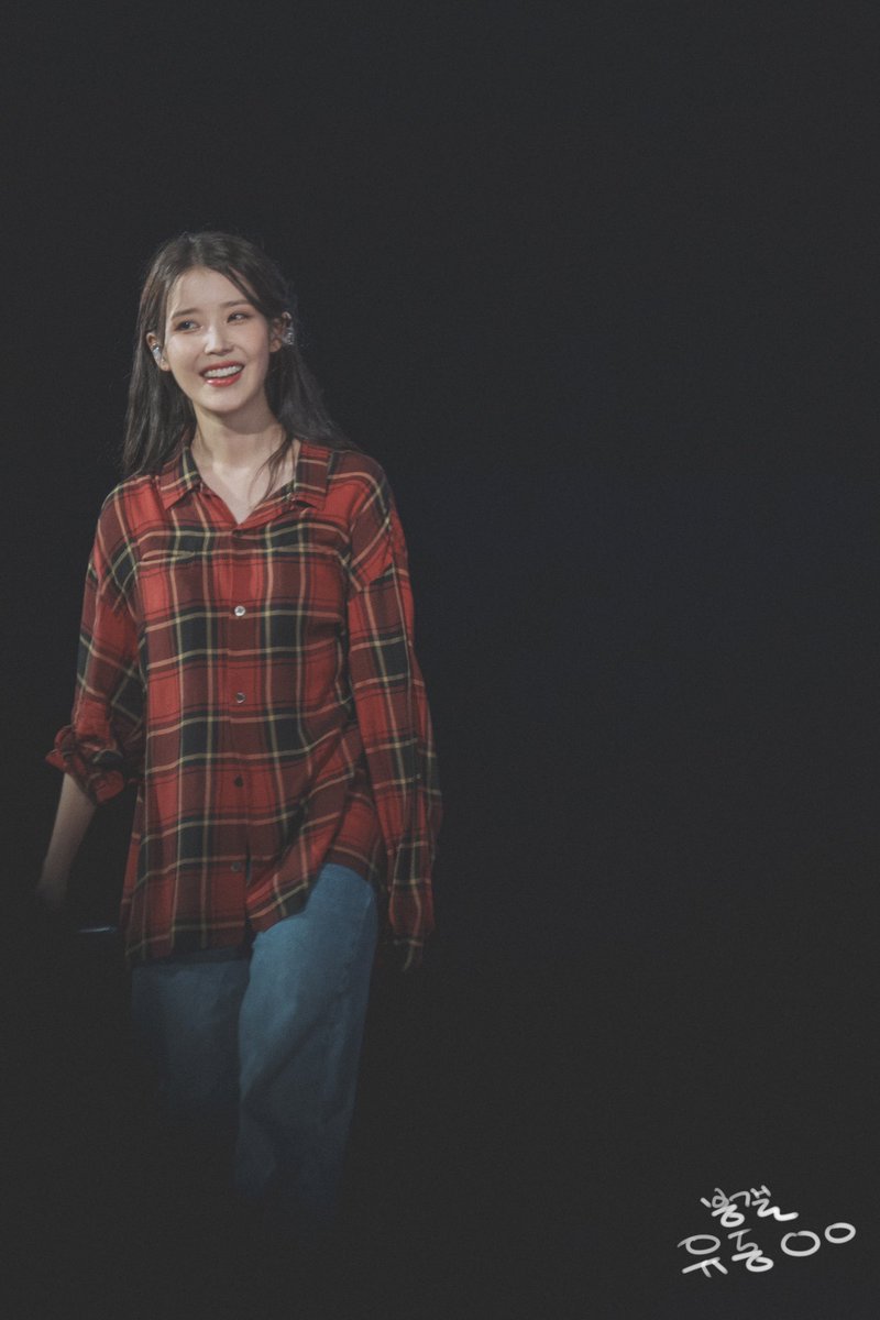ofcourseitsiu's tweet photo. i think these have become my jieun comfort photos 🥹 https://t.co/VEw8gWHT2o