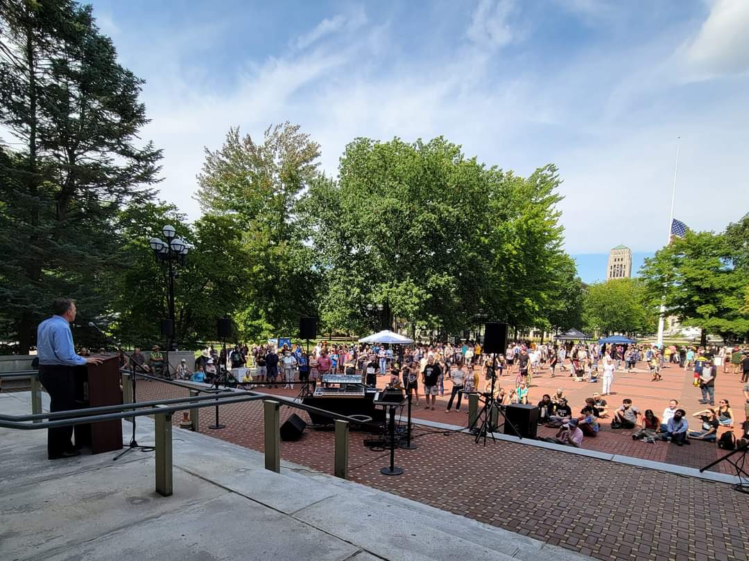 JeffMIrwin's tweet photo. It was an honor to speak this year at #Entheofest.

I spoke about decriminalization of entheogenic substances like psilocybin and the need to pass SB 631.

These substances have medicinal benefits, religious significance, and a low propensity for abuse.

https://t.co/06dIf1IiSg https://t.co/7Y4DAPozGv