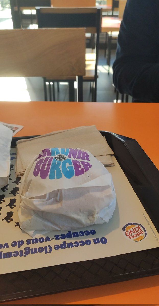 On va goûter au GOAT burger de <a href="/Arkunir/">Arkunir</a> en compagnie de <a href="/MediMrts/">Memed</a>