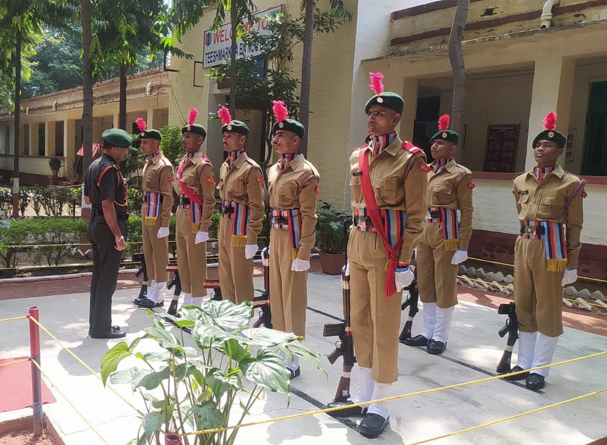 NccDteMPCG's tweet photo. #ADGvisit
Major General AK Mahajan,ADG NCC MP &amp; CG visited 30 MP Bn NCC, Bhind/Gwalior Gp/MP&amp;CG Dte.He interacted with Cdts and ANOs from various schools and colleges of Bhind &amp; Murena &amp; complemented all for their stupendous performance.
@HQ_DG_NCC 
@drajaykumar_ias 
@PRODefNgp https://t.co/26Sb3ys4eY