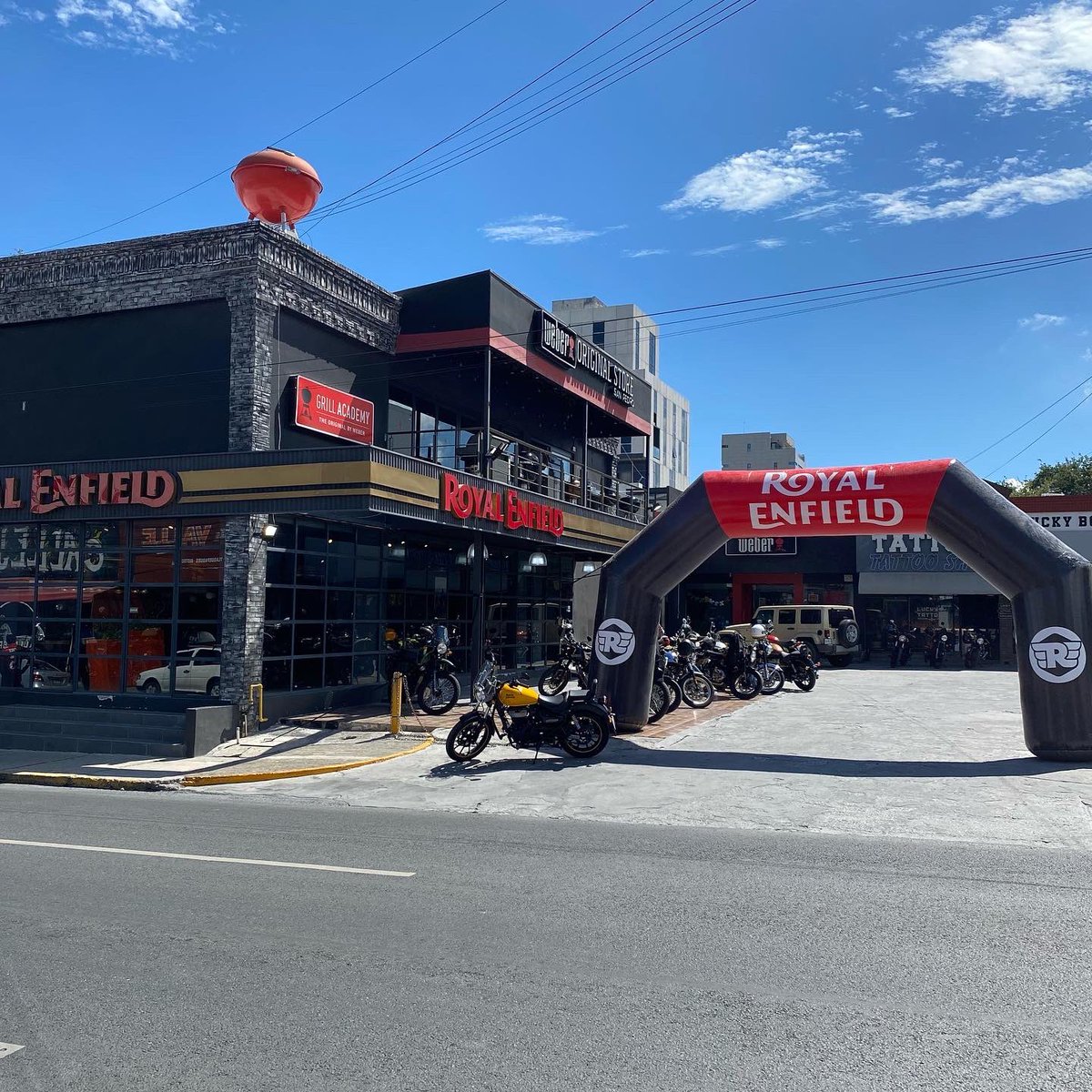 FugitiveCoffee's tweet photo. El día de ayer se llevo a cabo el #oneride2022 de nuestros amigos de Royal Enfield Monterrey y por su puesto que ahí estuvimos!! Muchas felicidades y gracias x la invitación!!! #fugitivecoffee https://t.co/vFnEd9s0kK