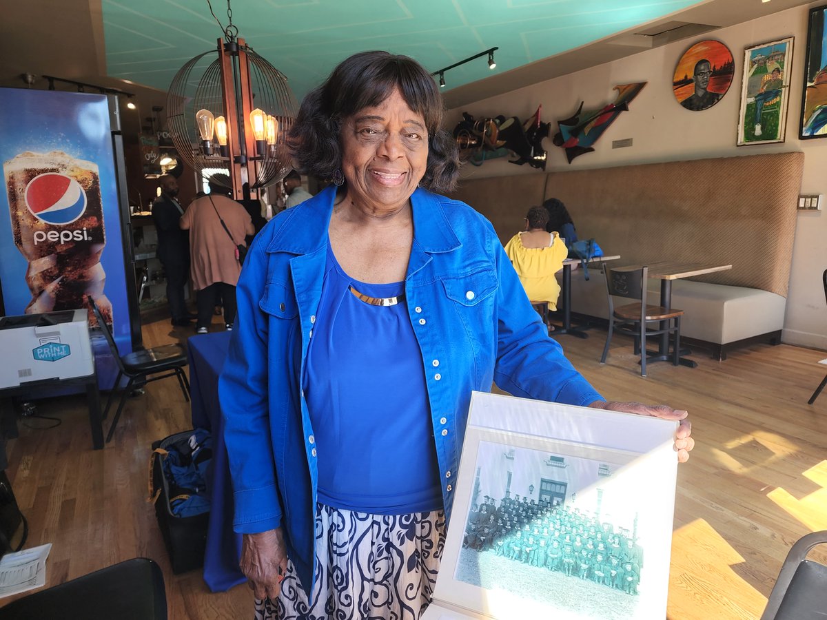 du1869's tweet photo. Over the weekend, our Chicago-area alumni attended President Ford's Meet &amp; Greet to hear her vision for #FairDillard. Many of our alumni also joined Dr. Ford in worship at @MBapt2. We are appreciative of alumni's continued support of Dillard University. 

#BleuPrideRising #myDU https://t.co/72r1VkqLJt