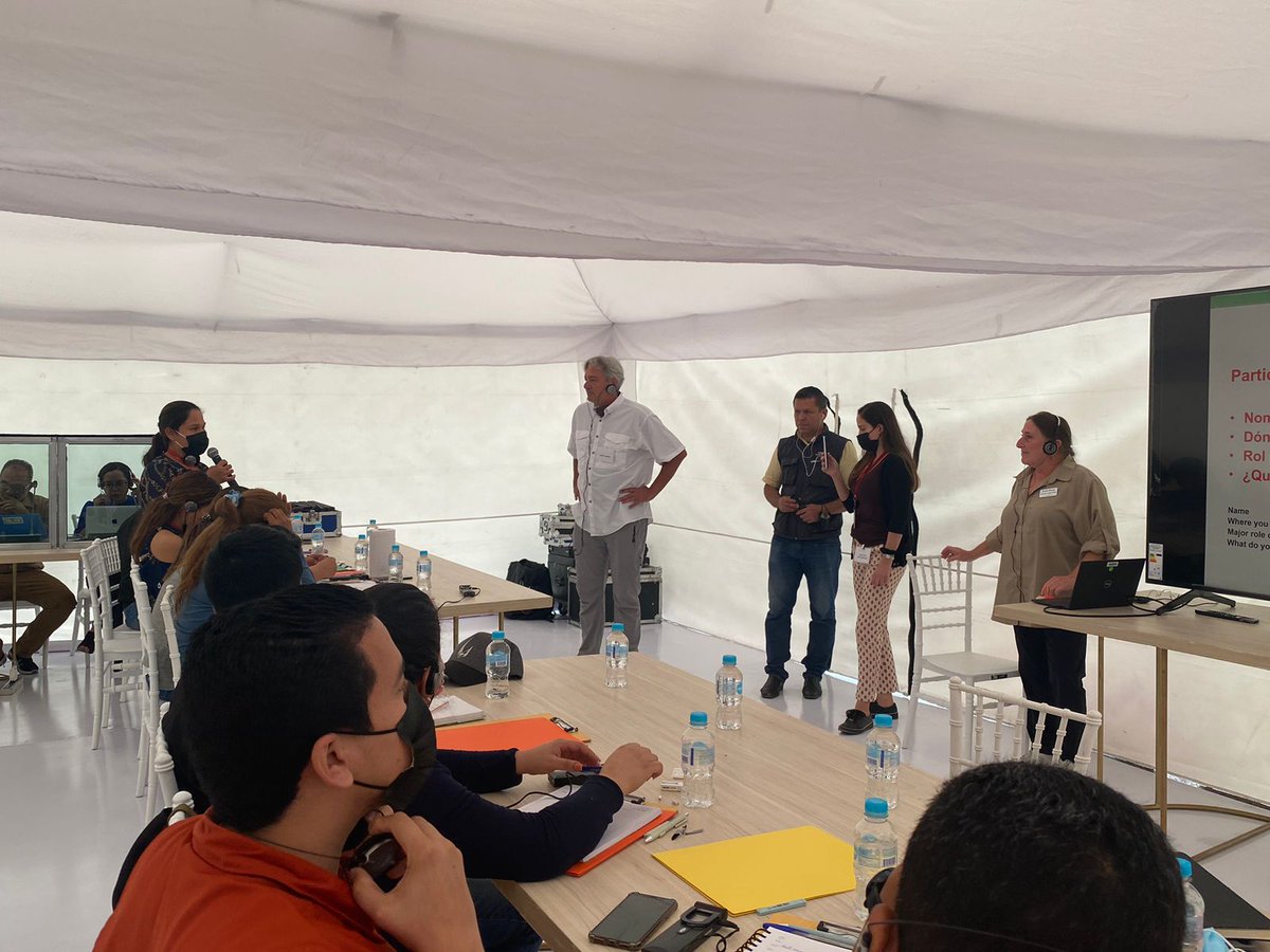 cnaecuador's tweet photo. HOY | En el marco de cooperación entre @Produccion_Ecu y la @FDAenEspanol, funcionarios de la SCI reciben entrenamiento para la evaluación sensorial de la calidad del camarón en la empresa #OMARSA. 36 personas participan de la capacitación, entre ellos representantes de la CNA. https://t.co/Ui101XZlG4