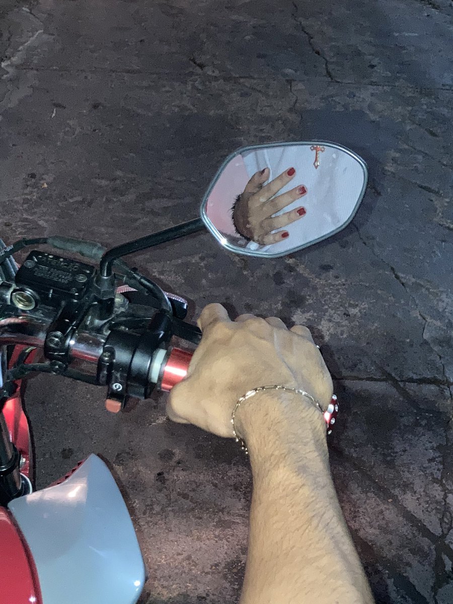 annabx's tweet photo. Obrigada Deus pela minha visão, graças a ela tô vendo esse gostoso na minha frente 🫡 https://t.co/VLbNECRQ8R