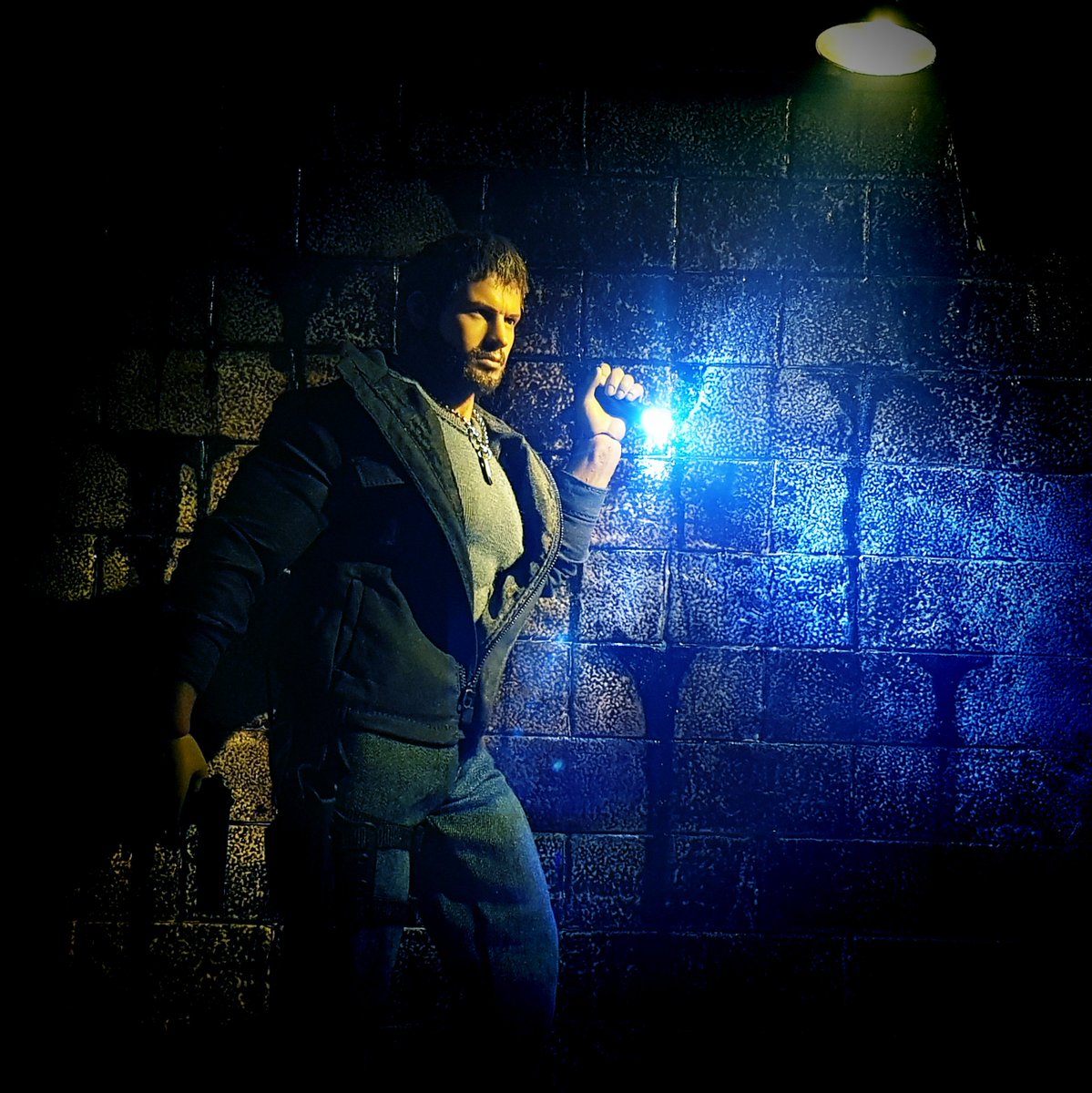 REDFIEL42054516's tweet photo. UNDERGROUND
#residentevil #chrisredfield #sixscalefigures #gaymodel #miniature #gaydolls #dollman #tbleaguefigure #jiaoudoll #gayfit #phicendoll #biceps #one6scale #instamuscle #gayart #bearman #racooncity #umbrellacorporation https://t.co/xOxIyuBdnD