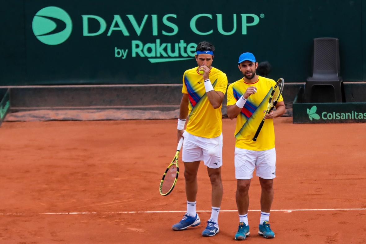tenispluscol's tweet photo. 4 | Es la racha ganadora activa del dúo de Juan Sebastián Cabal 🇨🇴 y Robert Farah 🇨🇴 en Copa Davis desde 2021

✅ Argentina 🇦🇷
✅ Italia 🇮🇹
✅ Estados Unidos 🇺🇸
✅ Turkiye 🇹🇷

💪🔥 ¡Le dieron a Colombia el punto para ganar la serie!

#TenisPlusColombia
#CopaDavis https://t.co/cBdaoY1g9T