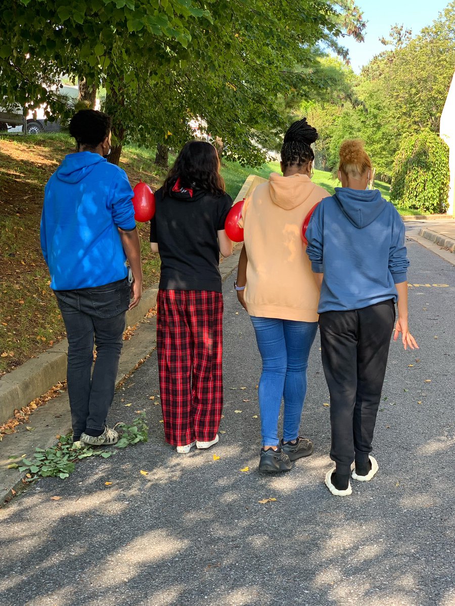 RosedaleBCPS's tweet photo. Rosedale Center’s students are making a difference! #leadershipstyle #balloontrolley @pmartinRosedale @obrien_joy @ProfesoraPlanas https://t.co/ugCqh3TECe