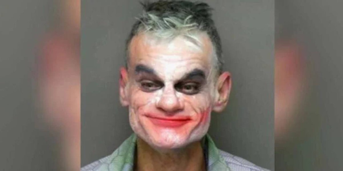 'Joker' makyajı yaptıktan sonra açtığı Facebook canlı yayınında ölüm ve bombalama tehditleri savuran ABD'li Jeremy Garnier'in cezası sonunda belli oldu. 51 yaşındaki Garnier, yalnızca 60 gün hapse mahkum edildi.