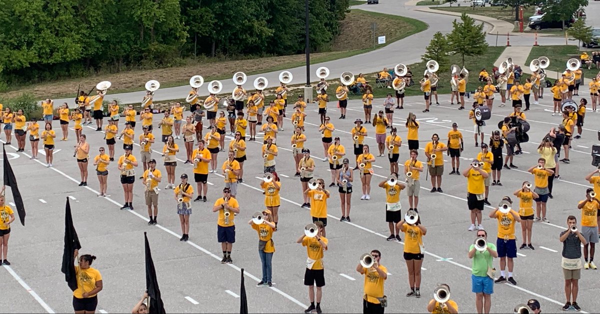 JupiterWinds's tweet photo. Marching Mizzou rehearsal featuring Jupiter Quantum Marching Brass! Watched them prepare for the Macy's Day Parade, as well as tighten up their halftime show. Great things happening at Mizzou! #jupiterbandinstruments @MarchingMizzou https://t.co/w8fQ7HInYI