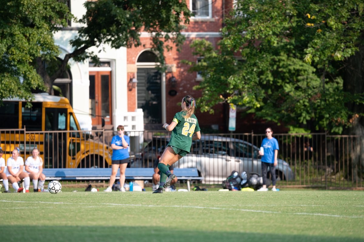 JOY, SMARTS, and TALENT on 35th Street! These girls have it all 🫶📗💪🏻