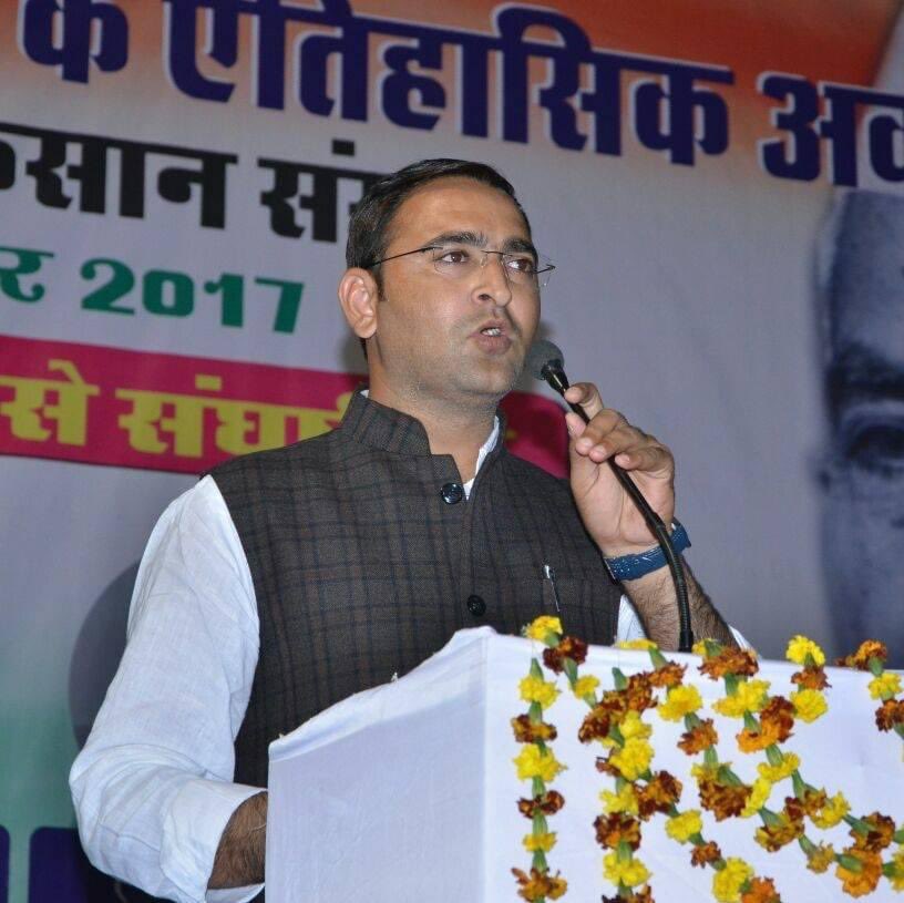 DrVikasAjmer's tweet photo. मेरे प्रिय मित्र @DrAshokJat को ‘राजस्थान शिक्षा सेवा प्राध्यापक संघ’ ( रेसला ) के प्रदेश मुख्य महामंत्री पद पर निर्वाचित होने पर हार्दिक शुभकामनाएँ।
मुझे विश्वास है कि आप राष्ट्र व समाज के निर्माण में अपनी अमूल्य भूमिका का निर्वहन करने वाले सभी शिक्षकों की आवाज़ बुलंद करेंगे। https://t.co/rYGlr3Q37V