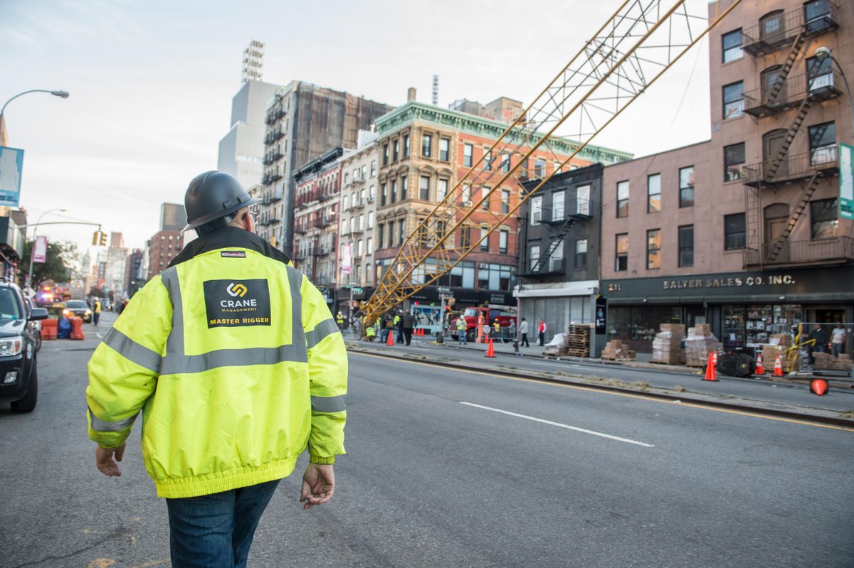 TPH_PS's tweet photo. Our Master Riggers have decades of experience – there are none greater in the business. 
https://t.co/KRwTdoZaxe
#cranes #construction #nyc #masterrigger #nyc #permitting #hoisting #hoist #experience #expertise https://t.co/cxB5gSyte0
