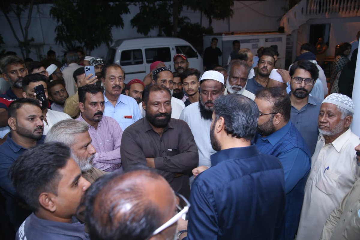 MQMPUpdates's tweet photo. پاک سرزمین پارٹی مرکزی سیکرٹریٹ پاکستان ہاؤس میں بلدیہ ٹاؤن سعیدآباد تعلق رکھنے والے MQM پاکستان سابقہ سیکٹر انچارج اور دیگر ذمہ داران کی چیئرمین PSP سید مصطفی کمال سے ملاقات اور *PSP* میں شمولیت کا اعلان-
#JoinPSP #MustafaKamal #Karachi #Pakistan https://t.co/xrflchyEwE