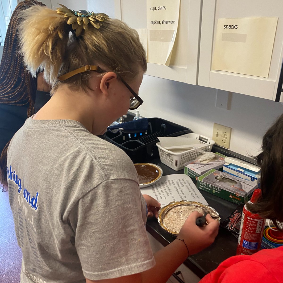 MSBMules's tweet photo. Dining in the Dorms allows the #MSBMules to use their culinary talents, ADL skills, &amp; adaptive techniques &amp; equipment to prepare dinner in their dormitories! Staff supervise the entire process while students set up, prepare, and clean up the meal. #LoveMyMSB #MulesRule #GoMules https://t.co/e4TM2IXE7K