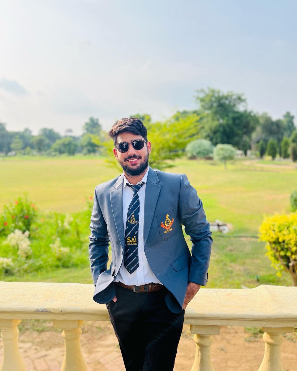 vishalmalik0741's tweet photo. Finally completed my Diploma in Sports Coaching from National Institute of Sports, Patiala.
#nsnis #nsnispatiala #coach #sportscoach
__________________________________
#chandigarh #instagood #sections #postivevibes #model #motivation #instagrammers #igers #hashtag #vishalmalik https://t.co/NpEJxhkH3p