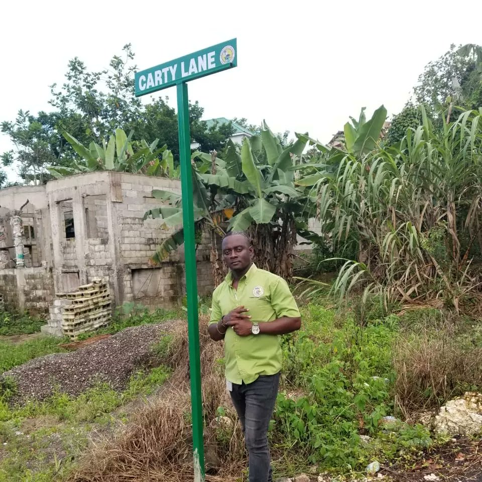 JLPThompsonTown's tweet photo. Recently we erected new street signs at Spencer Lane,Gayle Lane, Gloucester Meadows &amp; Carty Lane. Thanks to the Clarendon Municipal Corporation  we are improving communities and  making them easier to identify. 
"Your  concerns are our responsibility"  #TeamThompsonTownDivision https://t.co/xm7JHwcxya