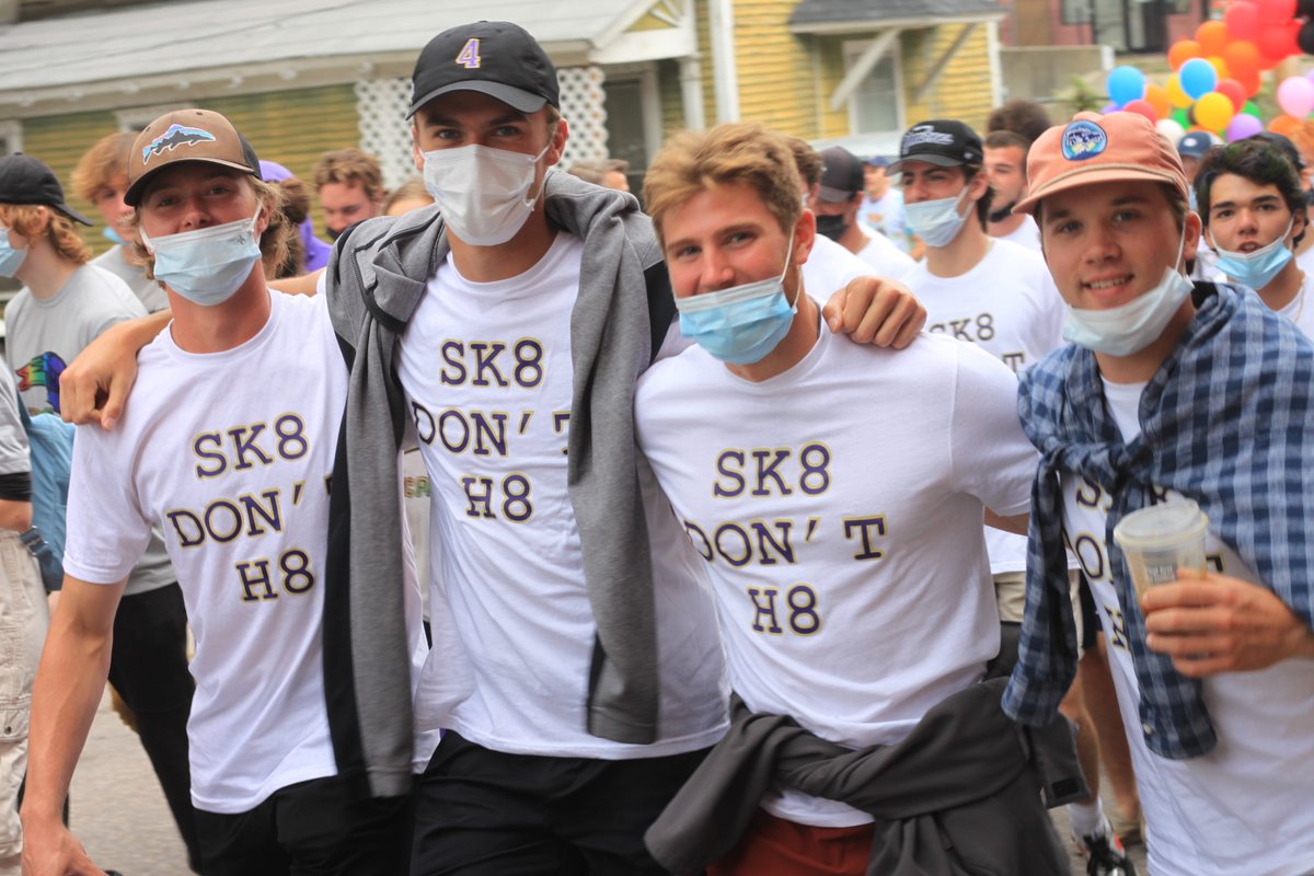 Yesterday, members of the Saint Michael's College community participated in the Burlington Pride Parade. Here are some photos from the well attended annual event.
#smcvt #highered #btv #vt