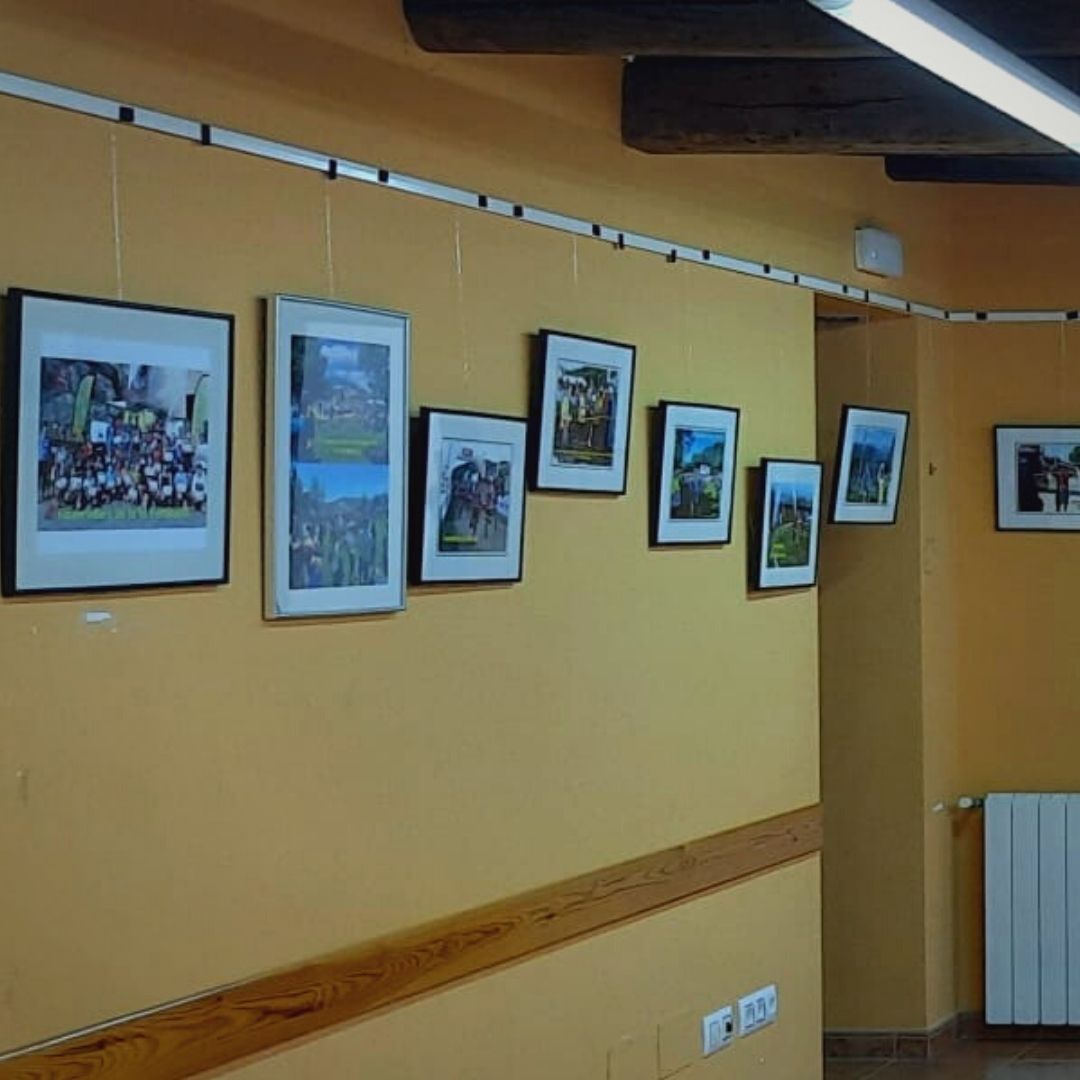 GECA_84's tweet photo. 🖼️📷Ja podeu venir a visitar l'exposició de fotografies de les darreres excursions i activitats més significatives del GECA d'aquest 2022 a Can Tista! 👣⛰️
A veure si us trobeu!🔍
#GECA #excursions #senderisme #grupexcursionista #muntanya https://t.co/gzQngOSlfM