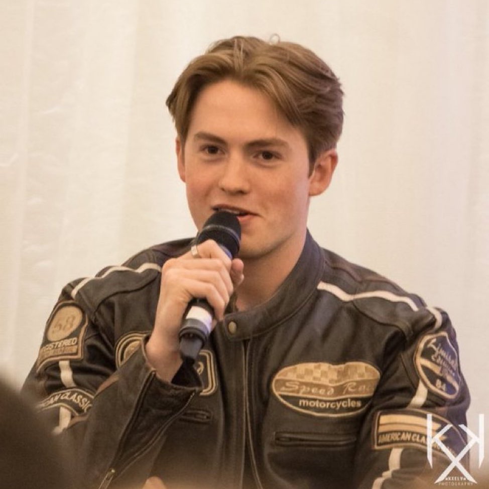 hourlykitconor's tweet photo. ily https://t.co/fnGjPCo1Lj