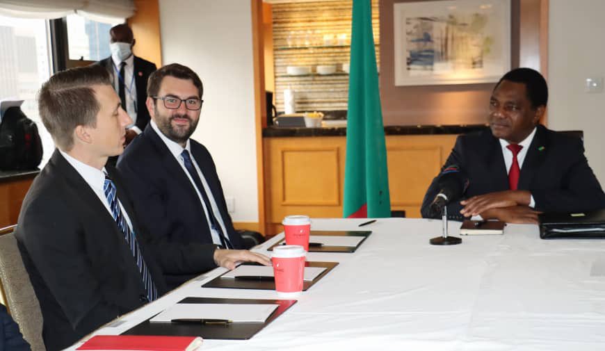HHichilema's tweet photo. Held meeting with Starlink whose focus is tech, particularly internet connectivity. We intend to quickly sort out Zambia’s connectivity issues as this is the way we can truly have a functional E-government of the 21st Century.
#UNGA #CMO https://t.co/8VZ0ShSpN6