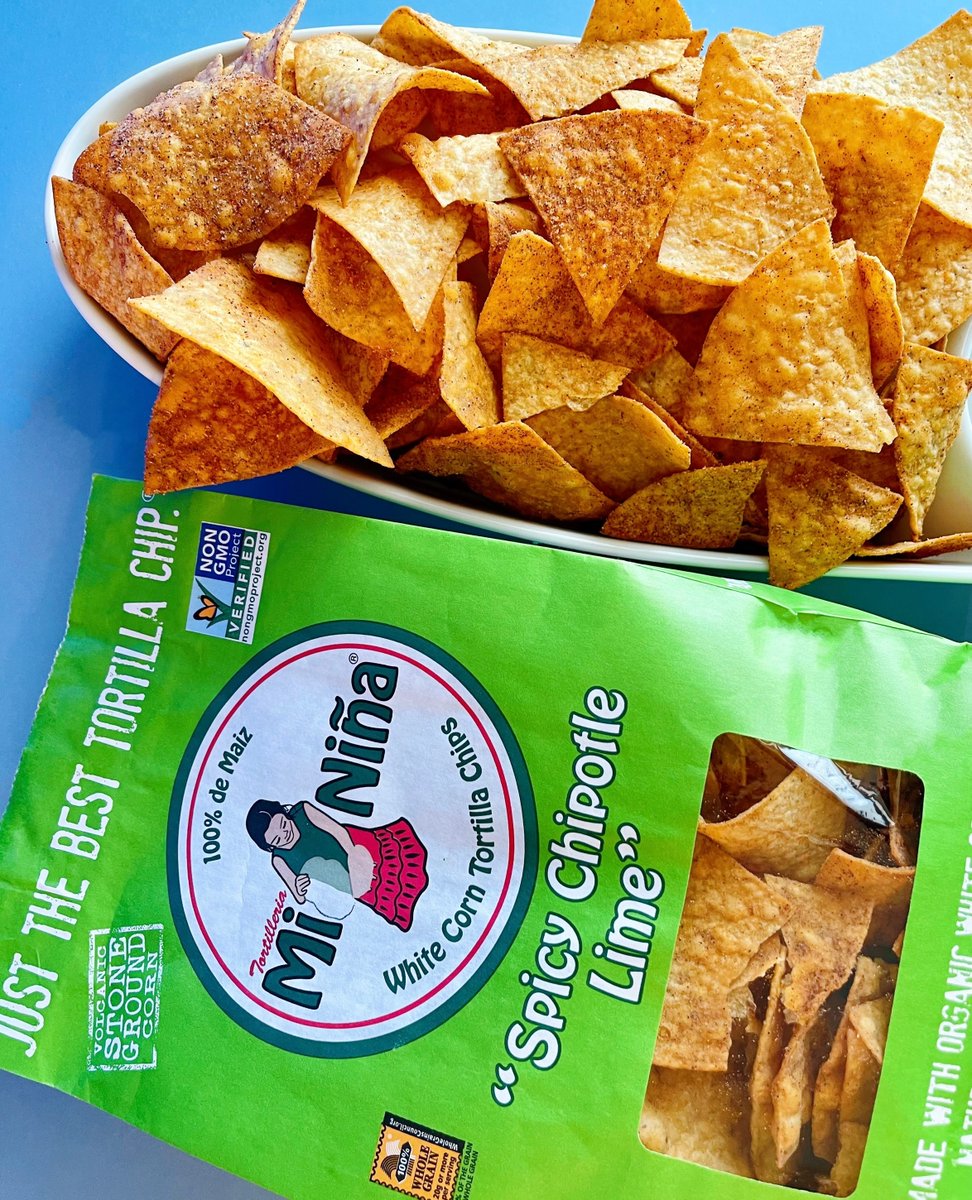 MiNinaTortilla's tweet photo. These are nacho average chips! This new flavor is sure to keep your tastebuds begging for more 😋
#MiNinaTortilla #Foodie #Trending #Foodstagram #chipsandsalsa #cornchips #chipsanddip #spicy #guacamole #chipsandguac #nachos #chipsanddips #nachostime #lovemexicanfoods https://t.co/RRrAxm3JA7