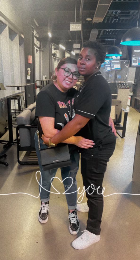ERON_XiiXii's tweet photo. My best friend and my lover ♥️ #prisonpose 🤣@wwydwe https://t.co/UcQQQ2Vnlz