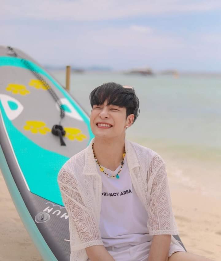 JimnessaC's tweet photo. My baby in beach🏖🏖🏖🏖
#artpakpoom
#PHfan
#babyhearts https://t.co/S8LNok1yx0