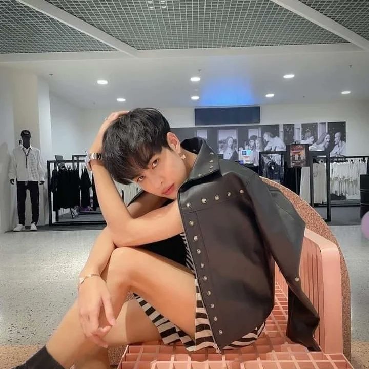 JimnessaC's tweet photo. So sexy 🥰🥰🥰
#artpakpoom
#PHFan
#babyhearts https://t.co/w0qQPbYyQI