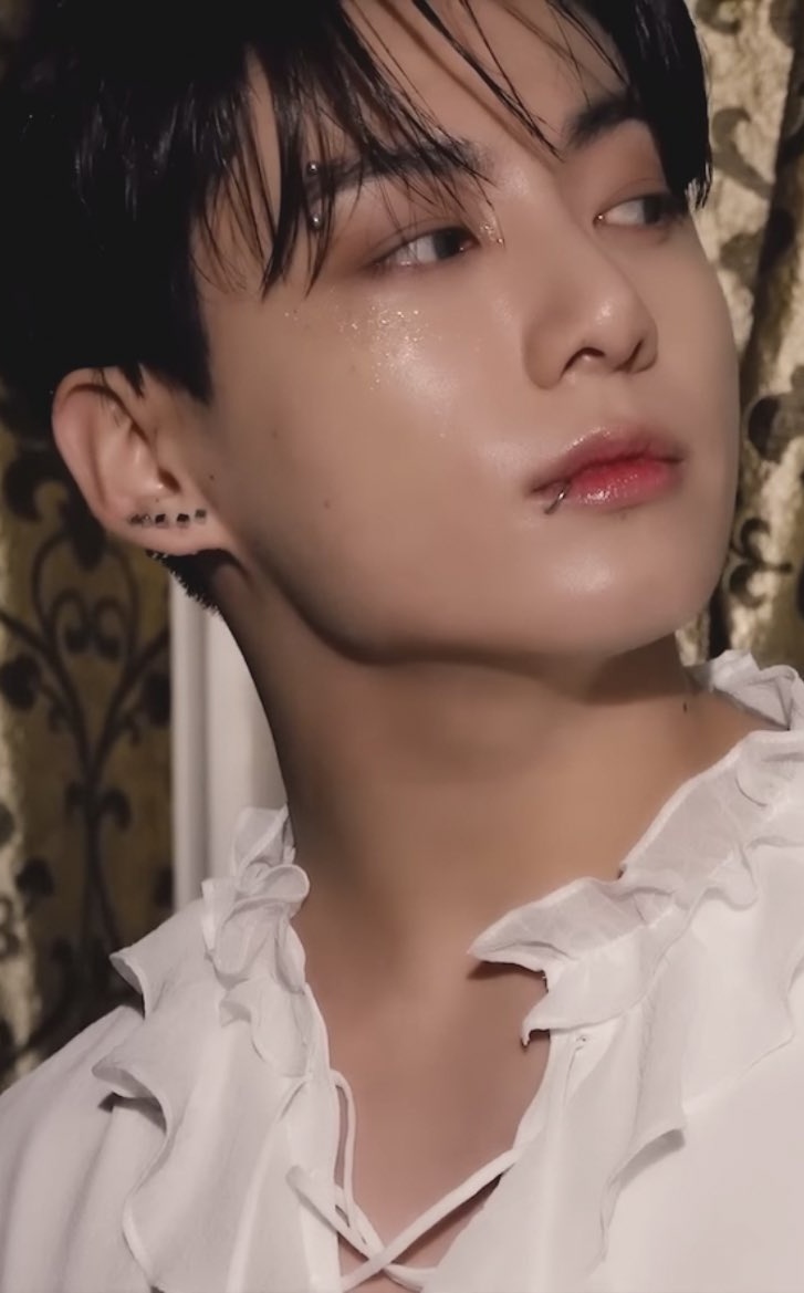 HE'S UNREAL
