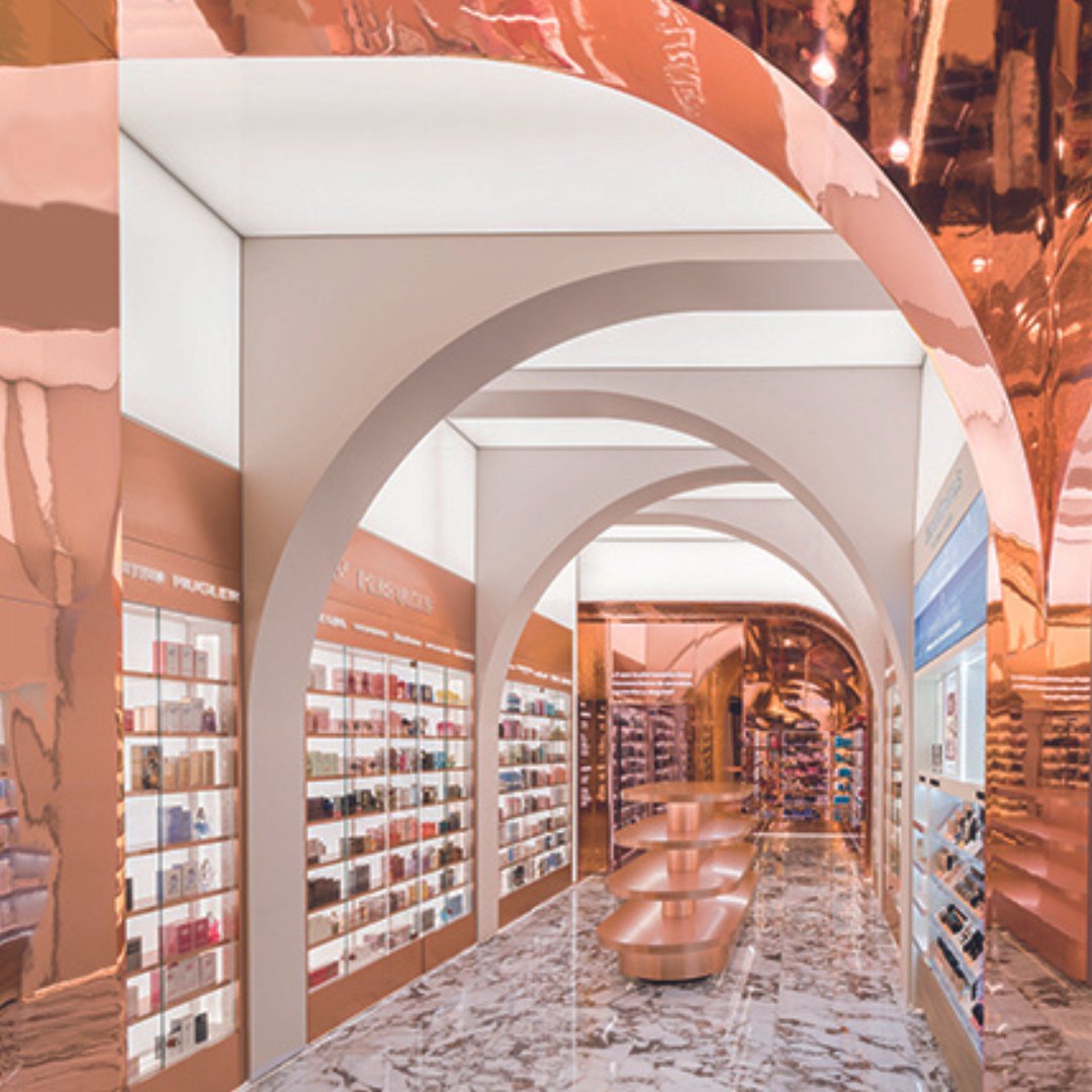 (2/17)

'Primor Flagship Store'🔺Wanna

#speeddating #valenciadesign #VDW22 #streetfestivalvalencia #wdc2022