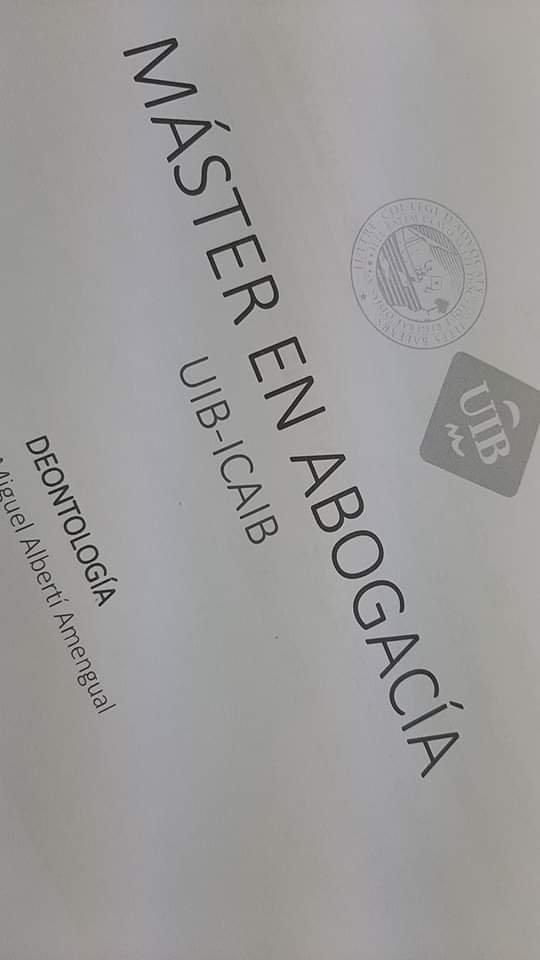 Thonycerda's tweet photo. A punt de tornar al "Col.legi". #icaib #MasterAdvocacia #JuristaEnloquecido #PenalEnVena https://t.co/kBJ6sBaf6d