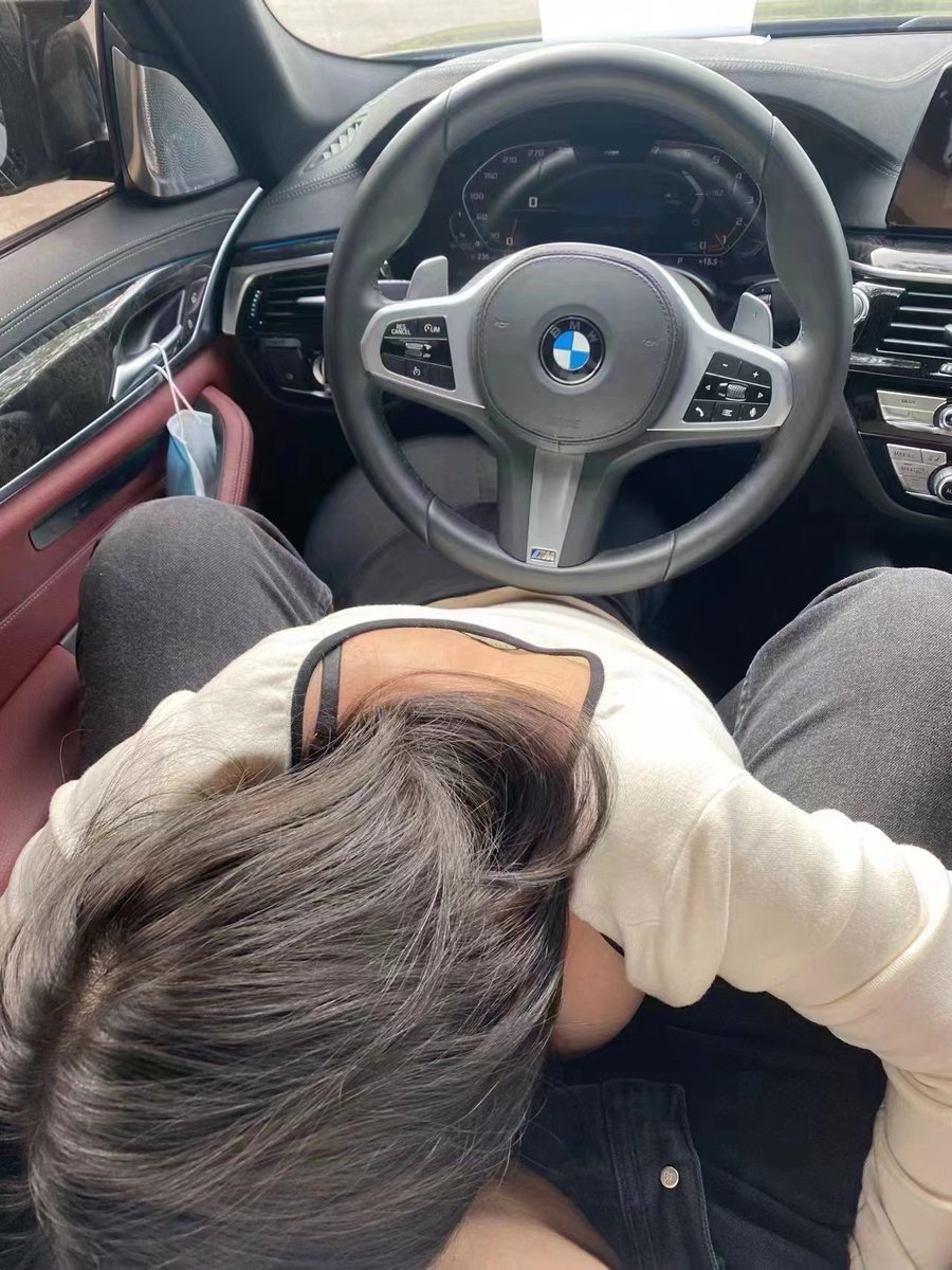 chongqingfancha's tweet photo. 今晚约一个。不，要约两个。 https://t.co/mHHEiT0ACd