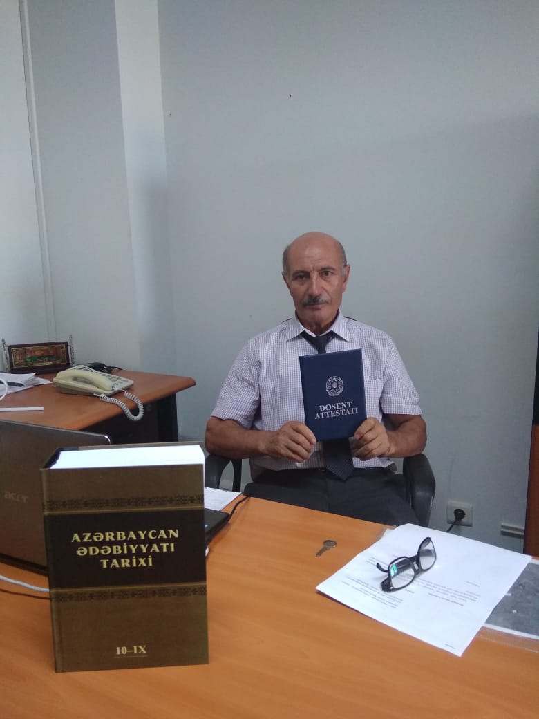 BEU60740449's tweet photo. #Bakı #Mühəndislik #Universitetinin "Azərbaycan dili və pedaqogika" kafedrasının əməkdaşı, f.ü.f.d. Sədrəddin Hüseynə Azərbaycan Respublikasının Prezidenti yanında Ali Attestasiya Komissiyası tərəfindən #dosent elmi adı verilib. https://t.co/4DKegLJk6i
