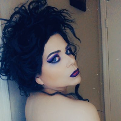 CureMistress's tweet photo. #NewProfilePic https://t.co/fBs8Uq7KVz