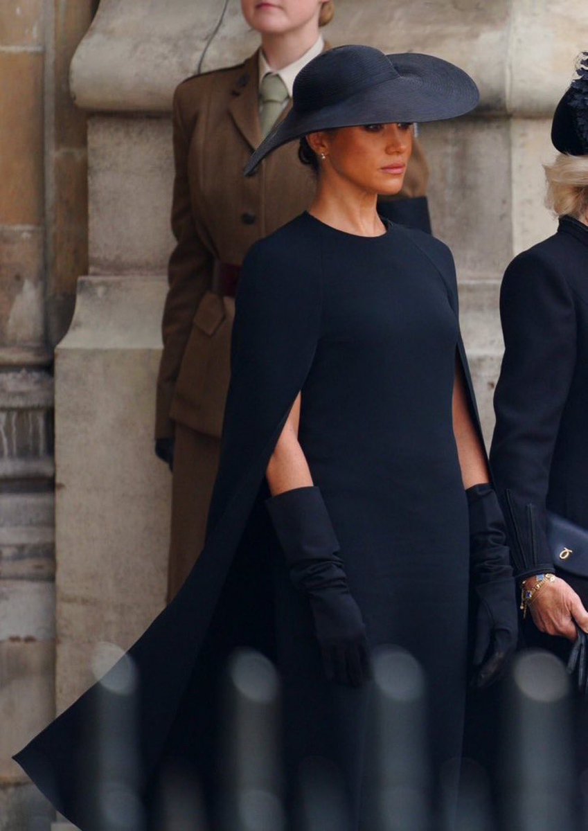 ItsMisharlie's tweet image. The Duchess of Sussex #queensfuneral